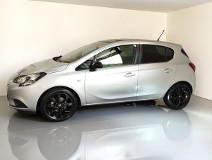 CORSA 1.4 90 BLACK EDITION