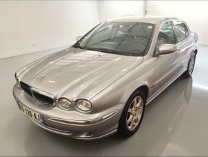 X TYPE 2.0 V6 160 BA 4P